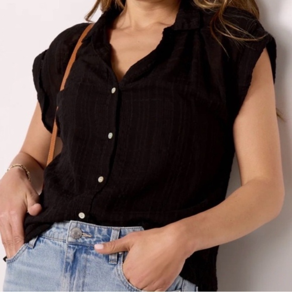 Cloth & Stone Anthropologie Black Button-Down Sheer Top